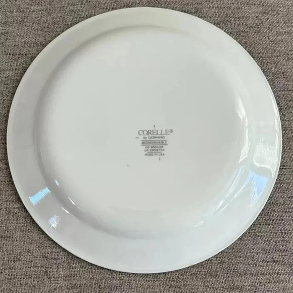 Corelle by Corning 7" Bread Plates - Callaway Holiday Collection Made in US - Picture 2 of 4